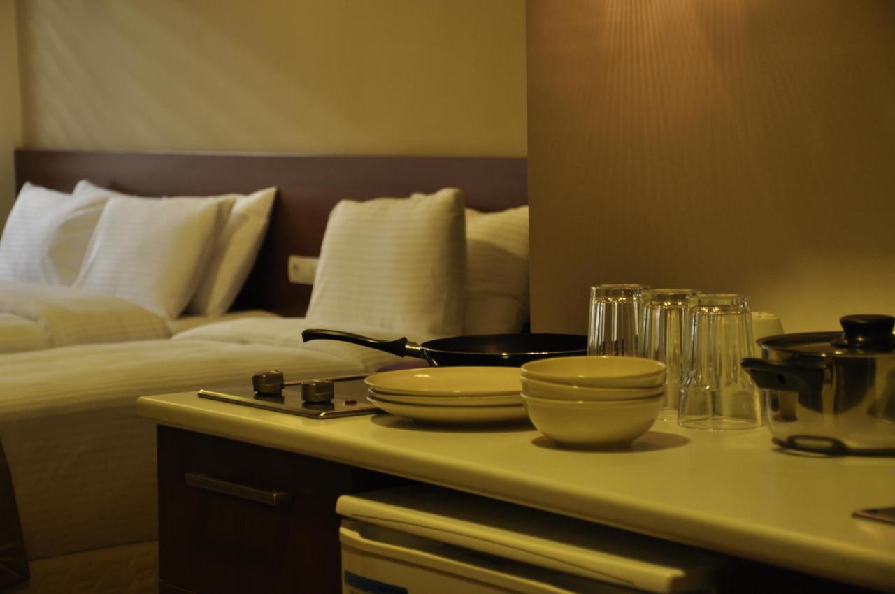 Wide Suites Taksim อิสตันบูล ภายนอก รูปภาพ